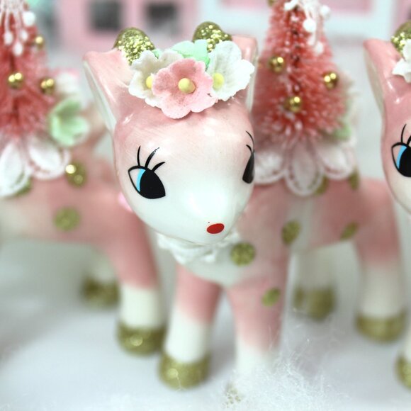Pink Deer & Bottle Brush Tree Figurine: Vintage Style Christmas Decor - Picture 4 of 10